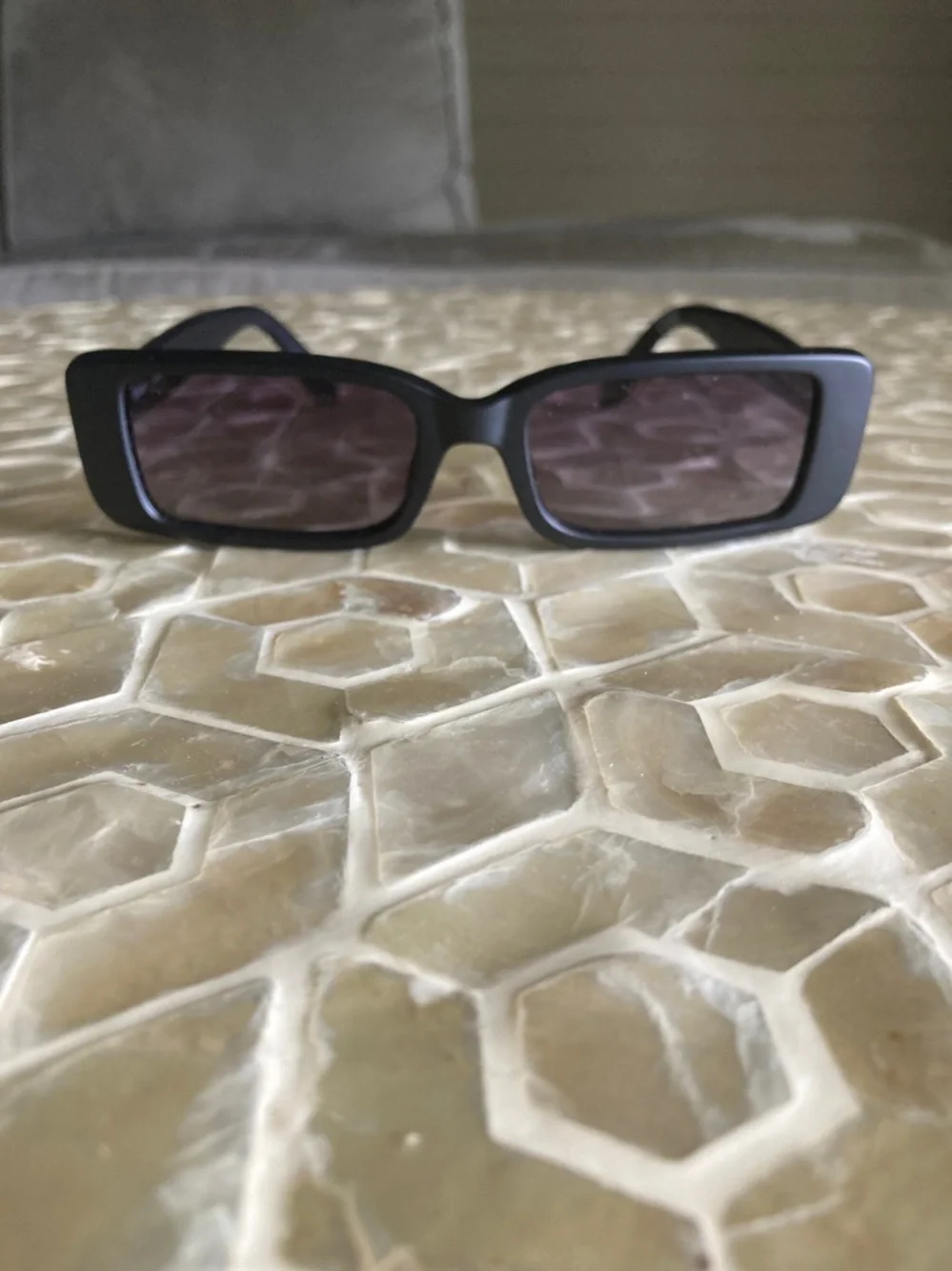 NEW!  Quay Australia Art School 36mm Rectangle Sunglasses